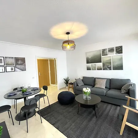 Retreat 2 Bedroom Фуенхірола