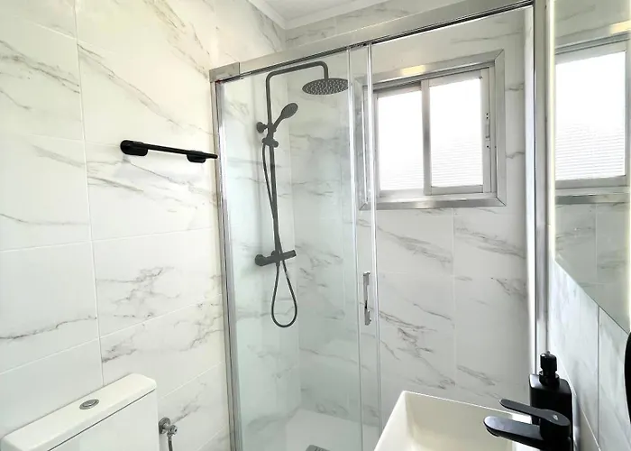 Retreat 2 Bedroom Апартаменти *